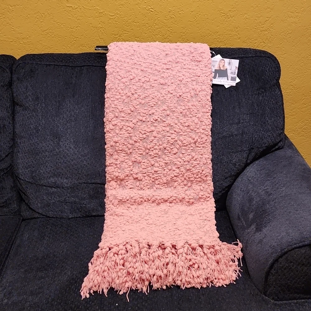 New Wendy Bellisimo Throw in Peachy Mauve Pink